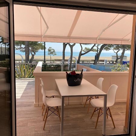 Appartamento Fronte Mare Villa Lory Lignano Sabbiadoro Exteriör bild
