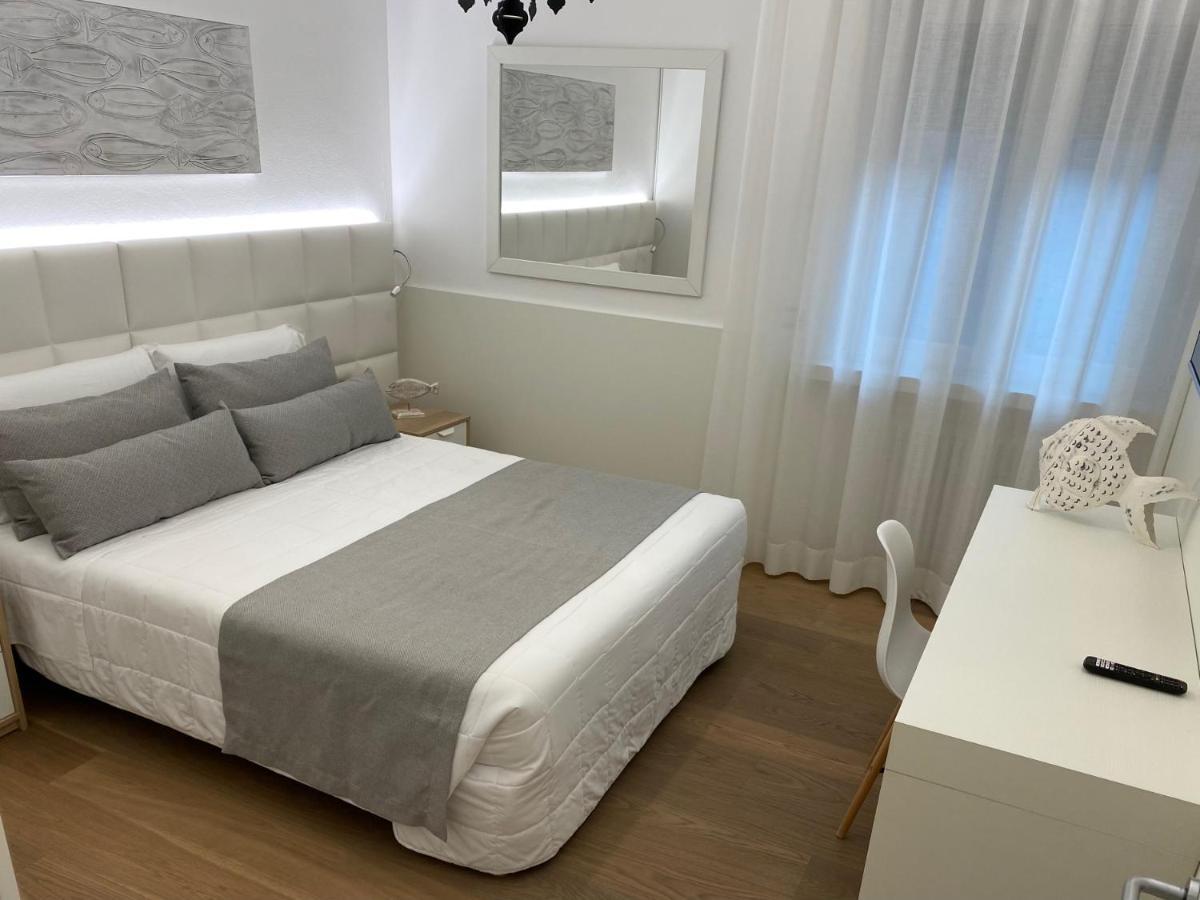 Appartamento Fronte Mare Villa Lory Lignano Sabbiadoro Exteriör bild