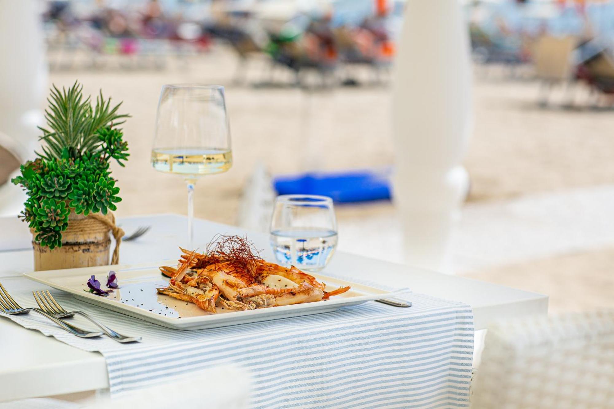 Appartamento Fronte Mare Villa Lory Lignano Sabbiadoro Exteriör bild